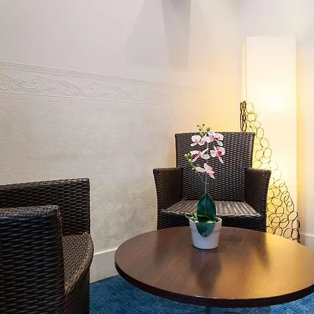 Hotel The Originals City, Notre Dame, 3*