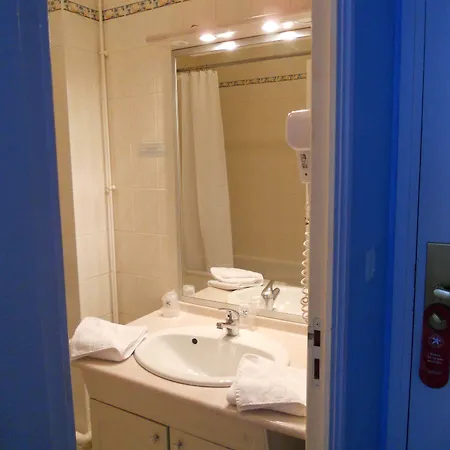 Отель The Originals City, Notre Dame, Руан